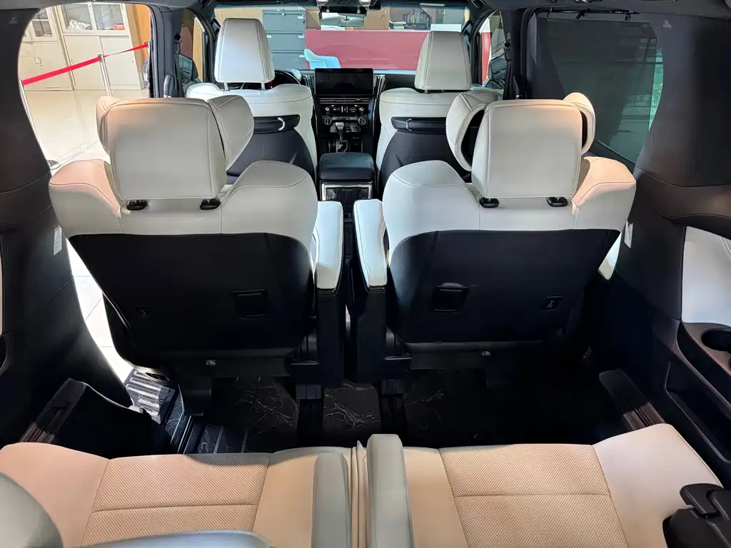 Lexus LM 2020 300h seven-seater elegant version купить на сайте DeffCars