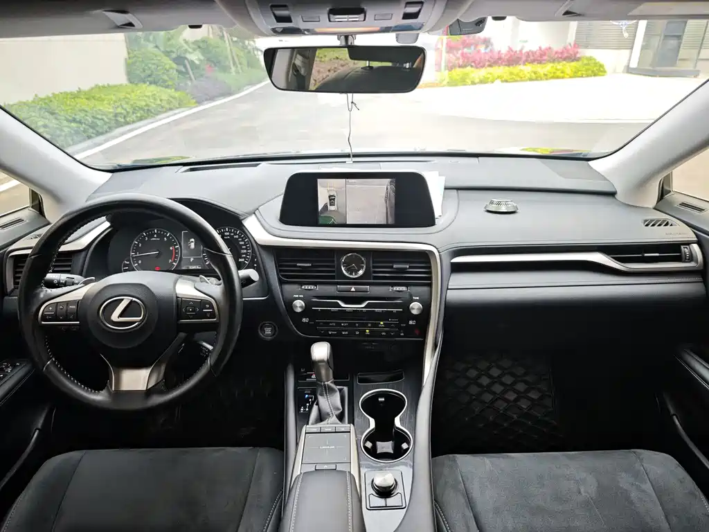 Lexus RX 2020 facelift 300 two-wheel drive elite version купить на сайте DeffCars