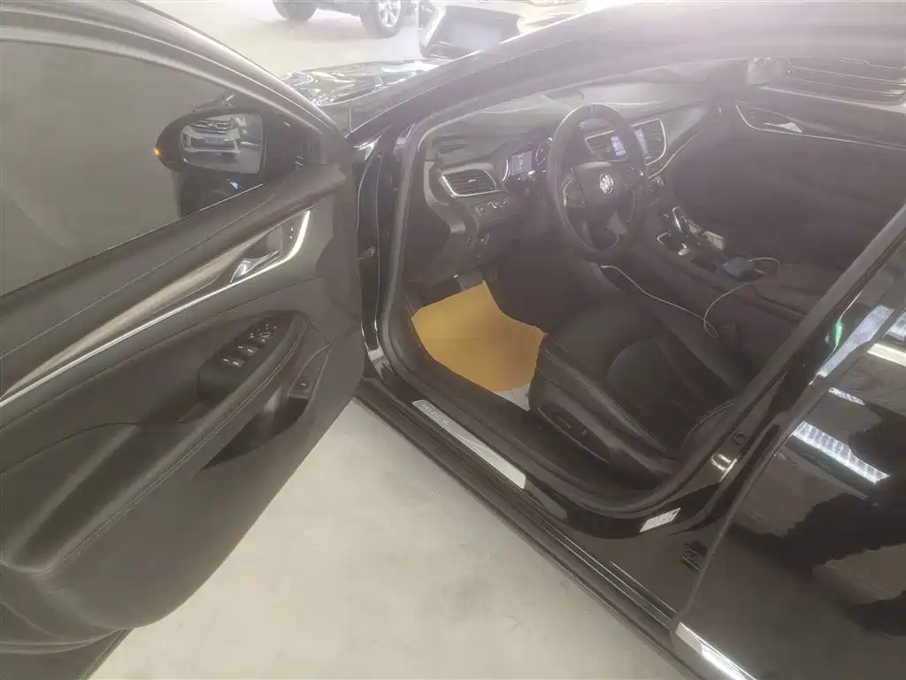 LaCrosse 2022 652T luxury model купить на сайте DeffCars