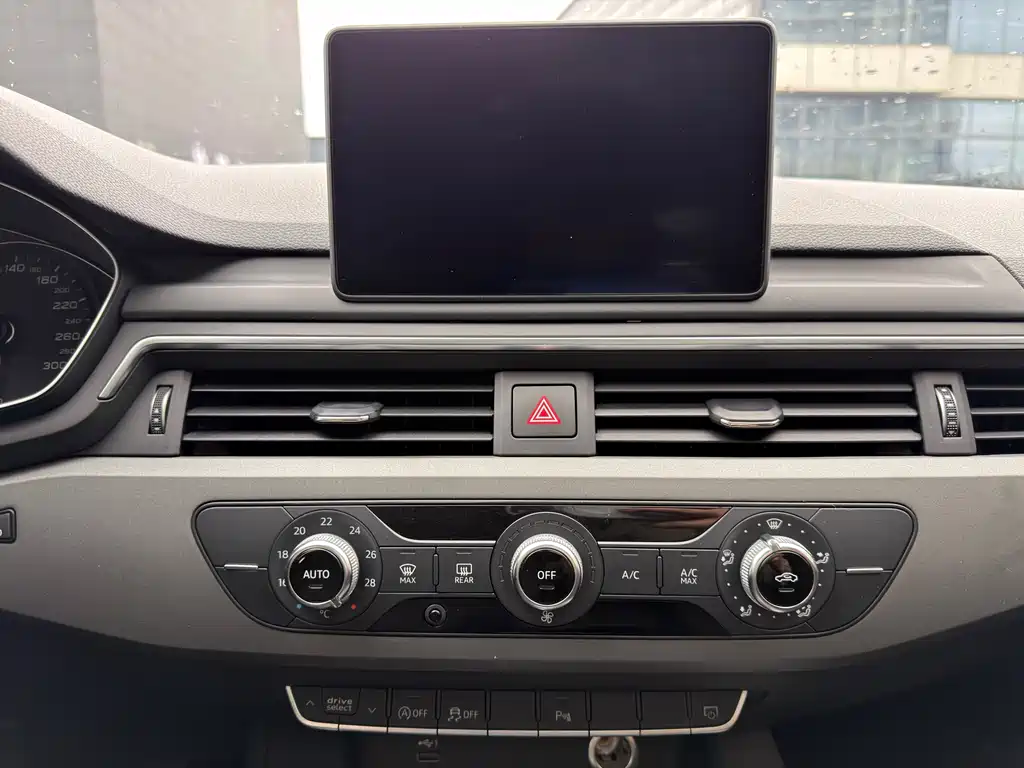 Audi A4L 2019 40 TFSI Enterprising National V купить на сайте DeffCars