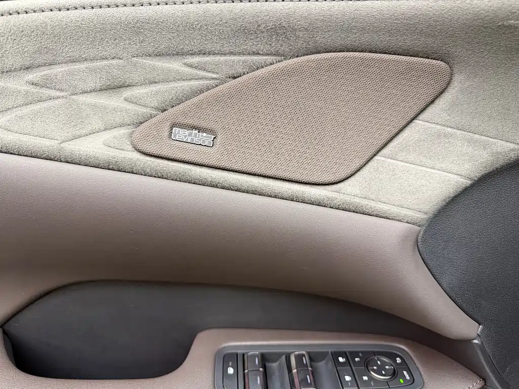 Lexus RX New Energy 2023 450h+ Four-wheel Drive Enjoyment Edition купить на сайте DeffCars