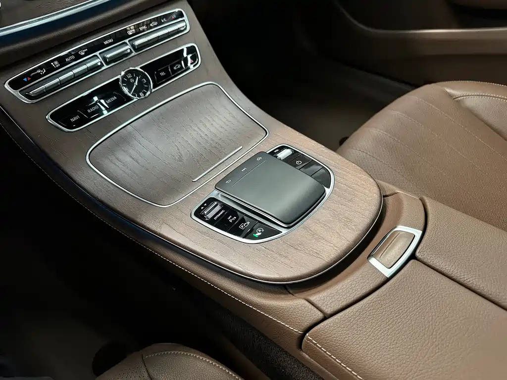 Mercedes-Benz E-Class 2020 facelift E 300 L fashionable model купить на сайте DeffCars