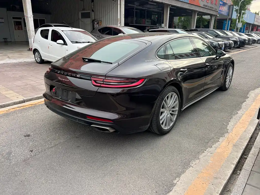 Panamera 2017 Panamera 4 Executive Extended Edition 3.0T купить на сайте DeffCars