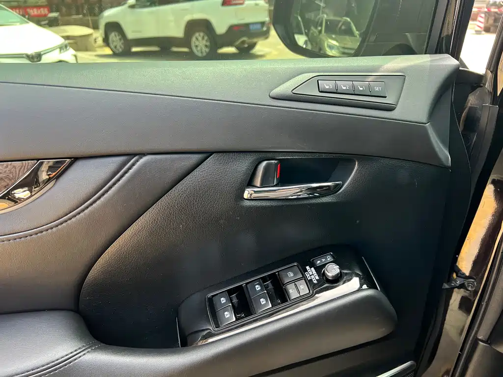 Wilfa 2019 Shuangqing 2.5L HV Premium Edition купить на сайте DeffCars