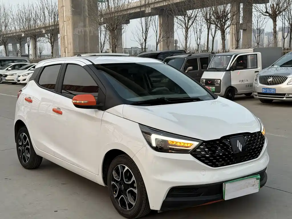 Yizhi EV3 2023 Youth Edition 320KM Luxury Model купить на сайте DeffCars