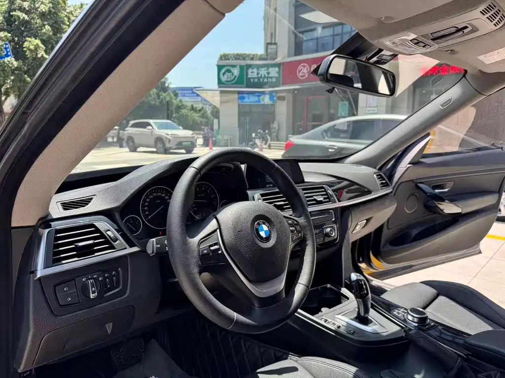 BMW 3 Series GT 2018 320i Luxury Design Package купить на сайте DeffCars