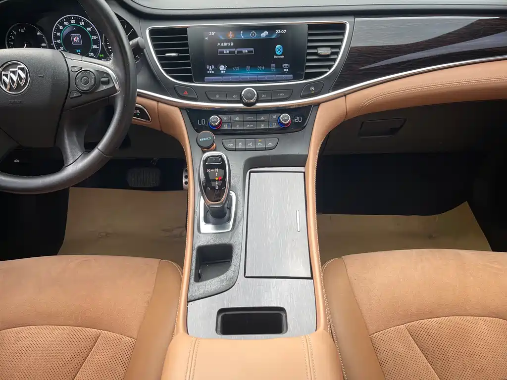 LaCrosse 2016 28T luxury model купить на сайте DeffCars