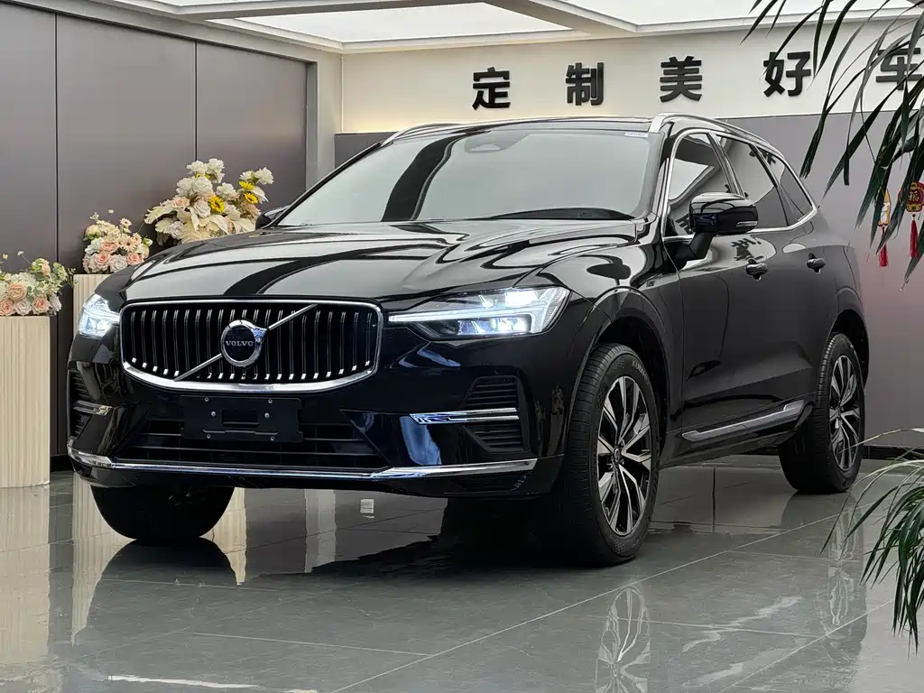 Volvo XC60 2025 B5 four-wheel drive Zhiyuan Sports Edition купить на сайте DeffCars