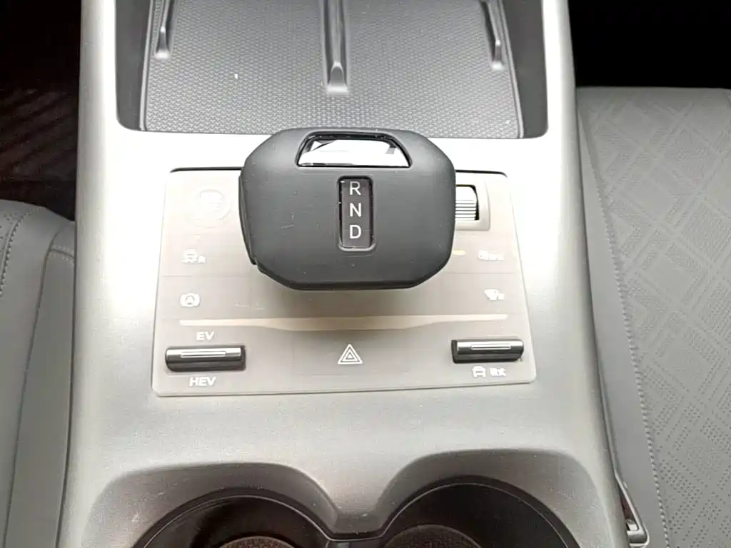 Qin PLUS 2025 DM-i smart driving version 55KM leading model купить на сайте DeffCars