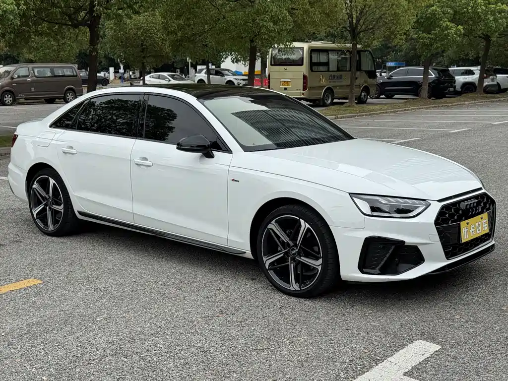 Audi A4L 2023 40 TFSI luxury and dynamic model купить на сайте DeffCars