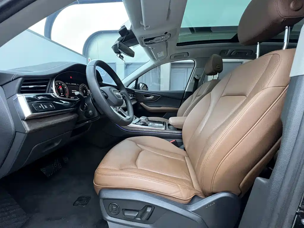 Audi Q7 2023 45 TFSI quattro S line sports купить на сайте DeffCars