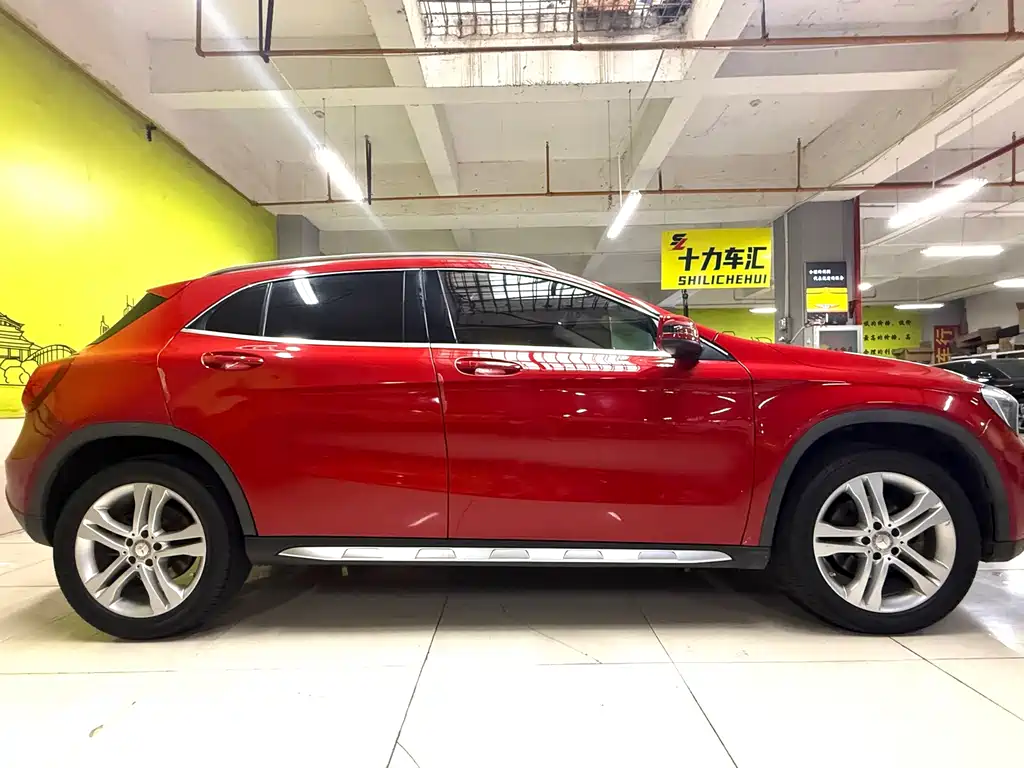 Mercedes GLA 2016 200 Dynamic купить на сайте DeffCars