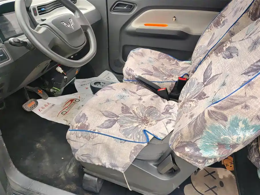 Hongguang MINIEV 2020 Relaxed Lithium Iron Phosphate купить на сайте DeffCars