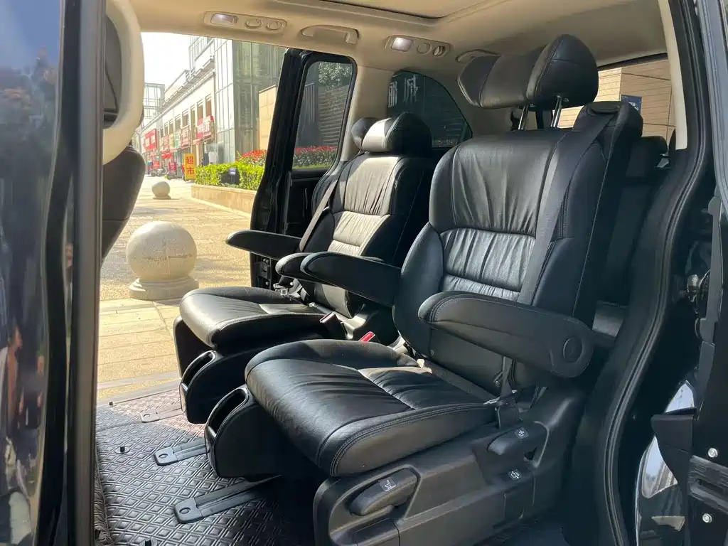 Odyssey 2018 2.4L Deluxe Edition купить на сайте DeffCars