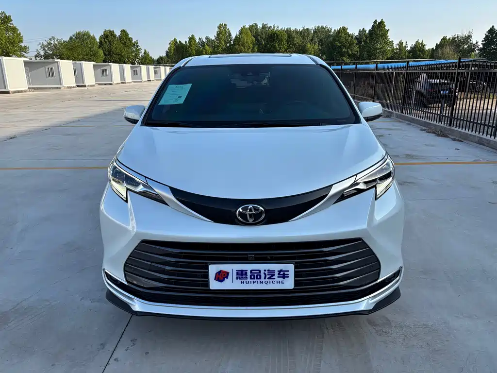 SIENNA 2024 2.5L Hybrid Premium Edition купить на сайте DeffCars