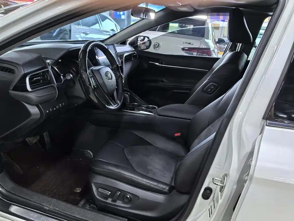 Camry 2022 2.0S Knight Edition купить на сайте DeffCars