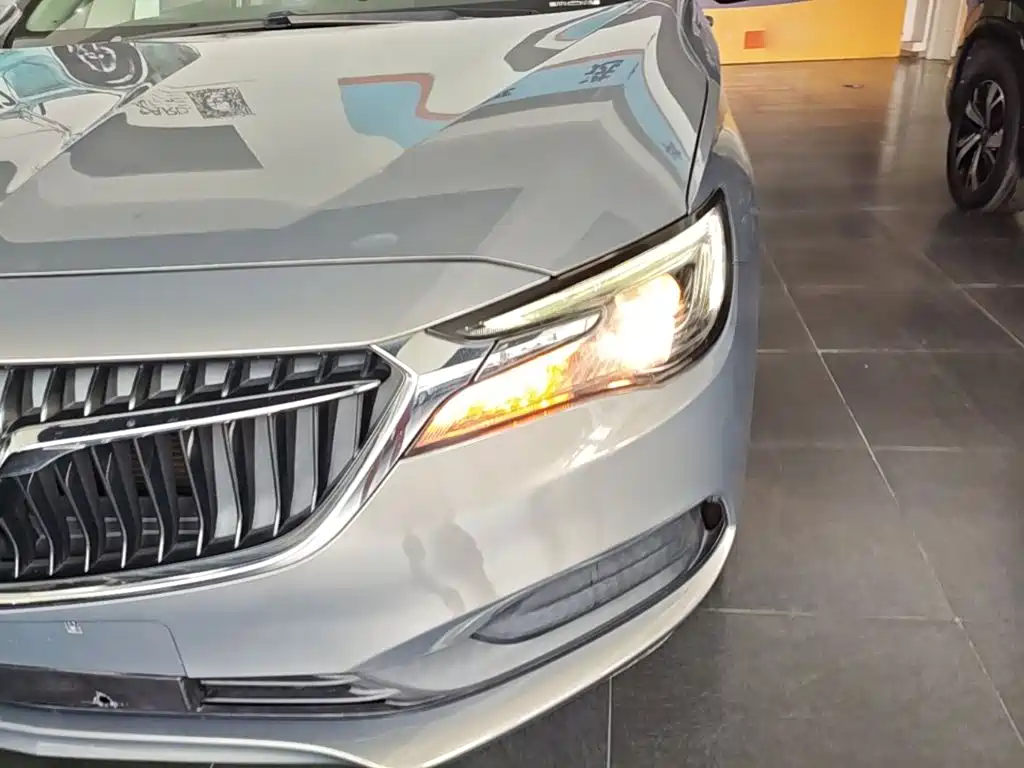 Buick GL6 2019 18T 6-seater connected luxury model National VI купить на сайте DeffCars