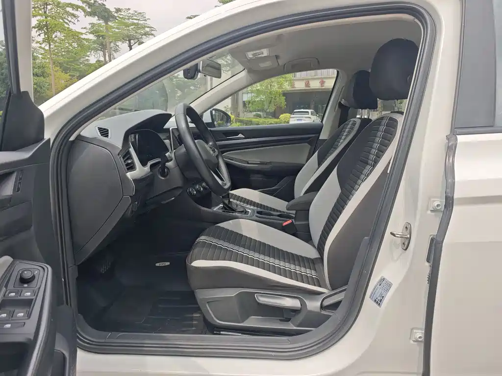 Bora 2023 200TSI DSG Yuexing Edition купить на сайте DeffCars
