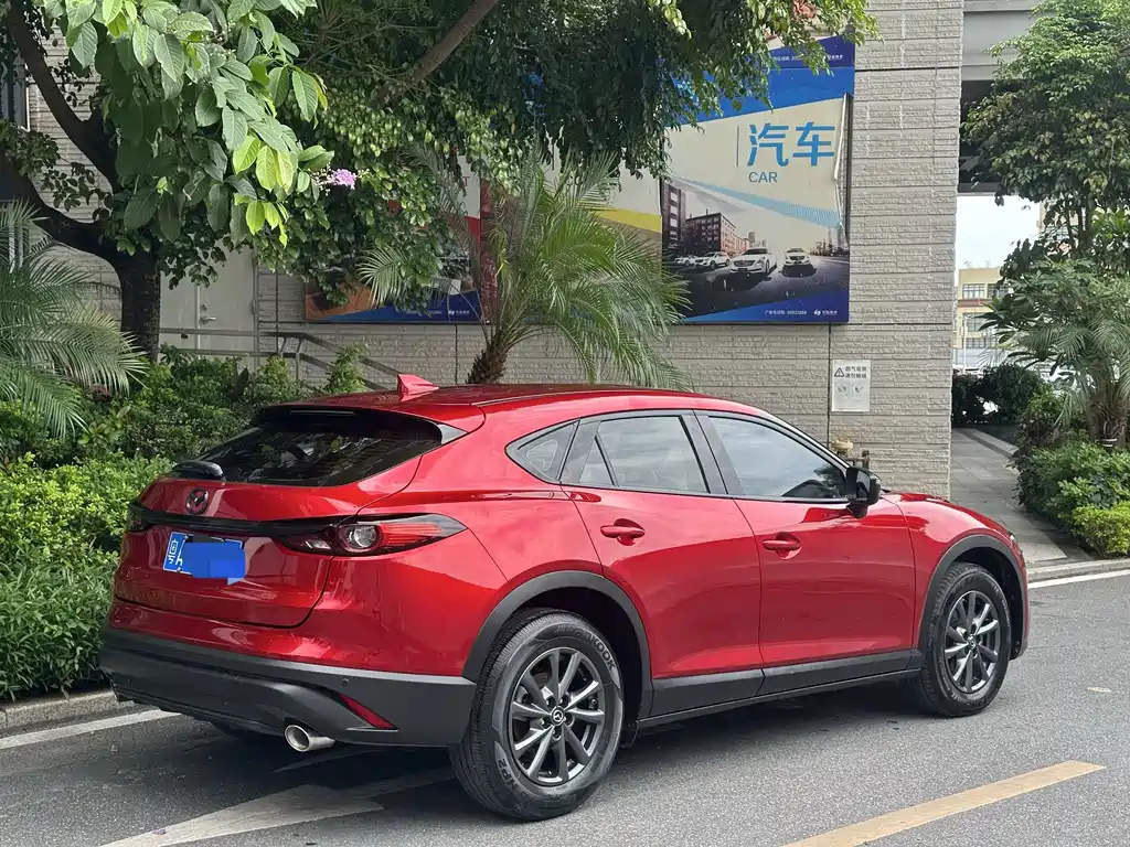 Mazda CX-4 2021 2.0L automatic two-wheel drive Blue Sky Vitality Edition купить на сайте DeffCars