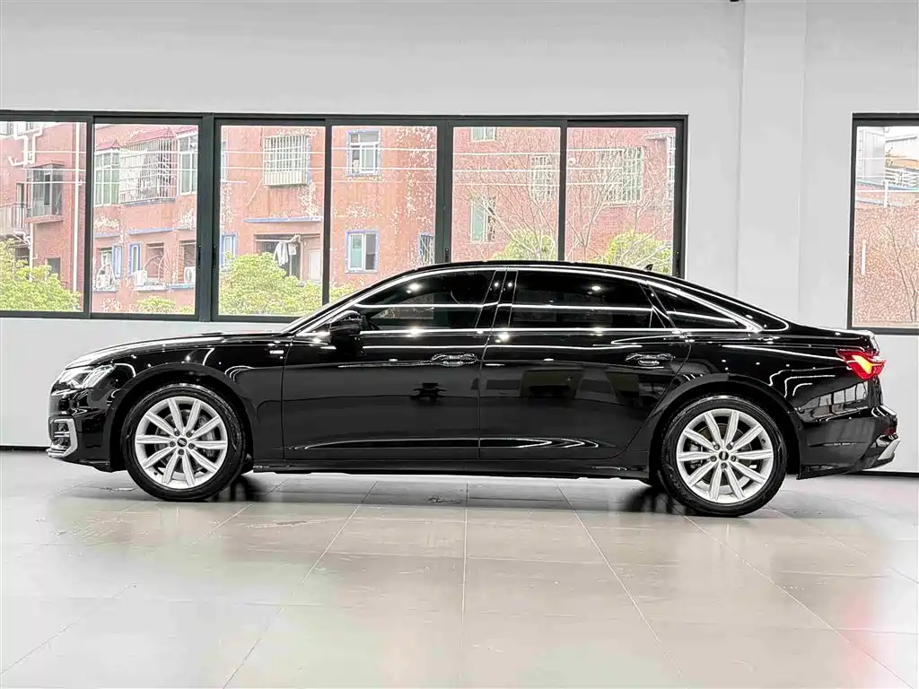 Audi A6L 2024 45 TFSI Premium Dynamic Model купить на сайте DeffCars