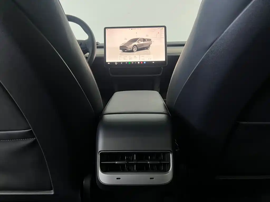 Model Y 2022 facelift rear-wheel drive version купить на сайте DeffCars