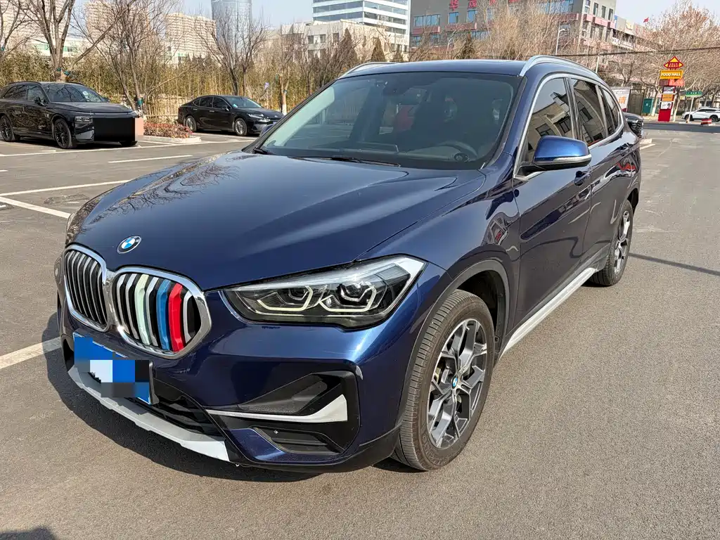 BMW X1 2020 sDrive20Li Exclusive Model купить на сайте DeffCars