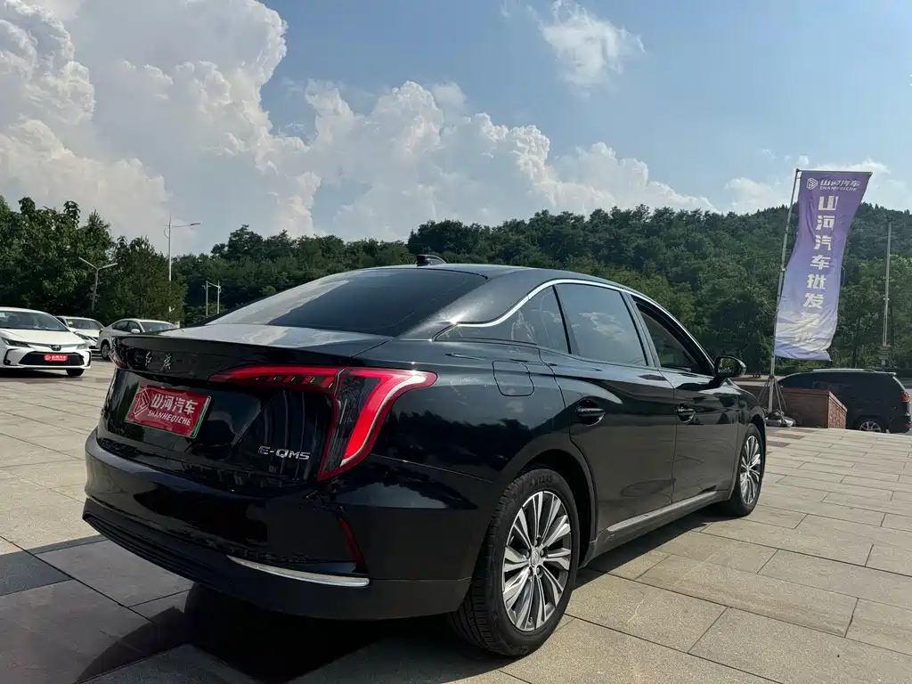 Red Flag Hongqi E-QM5 2022 431km Charging Fun Edition купить на сайте DeffCars