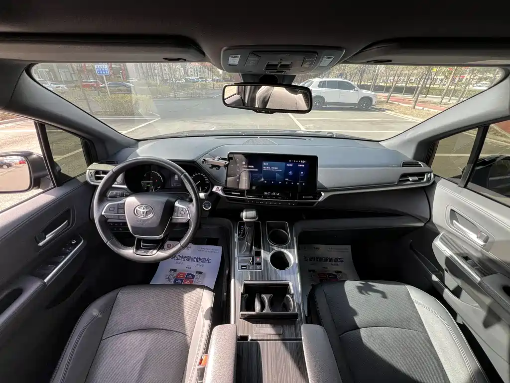 SIENNA 2021 2.5L Hybrid Premium Edition купить на сайте DeffCars