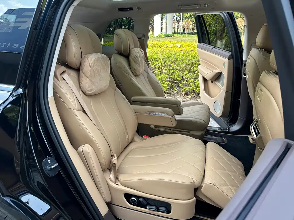Wenjie M8 2025 extended range Max+ version 53.4kWh 6-seater version купить на сайте DeffCars