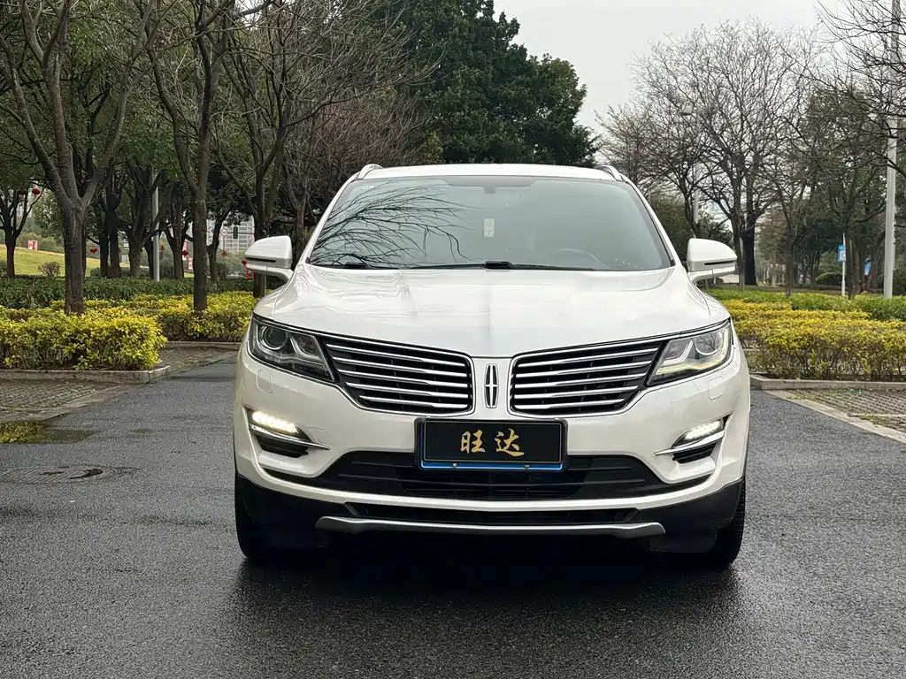 Lincoln MKC 2017 2.0T 2WD Exclusive Edition купить на сайте DeffCars