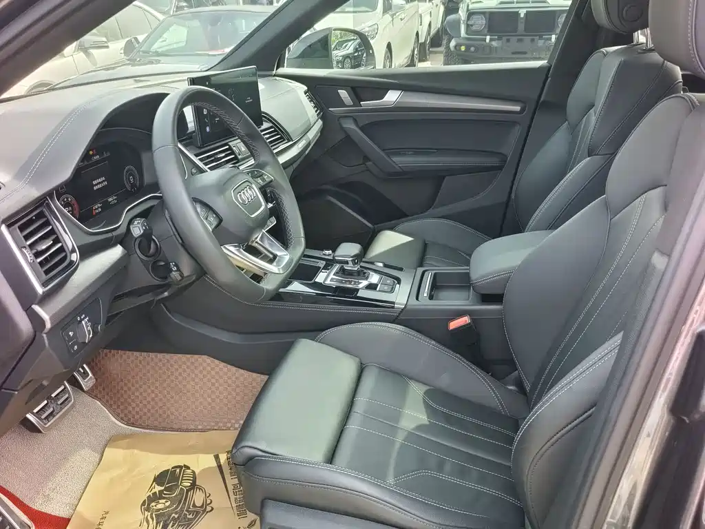 Audi Q5L 2024 40 TFSI luxury and dynamic model купить на сайте DeffCars