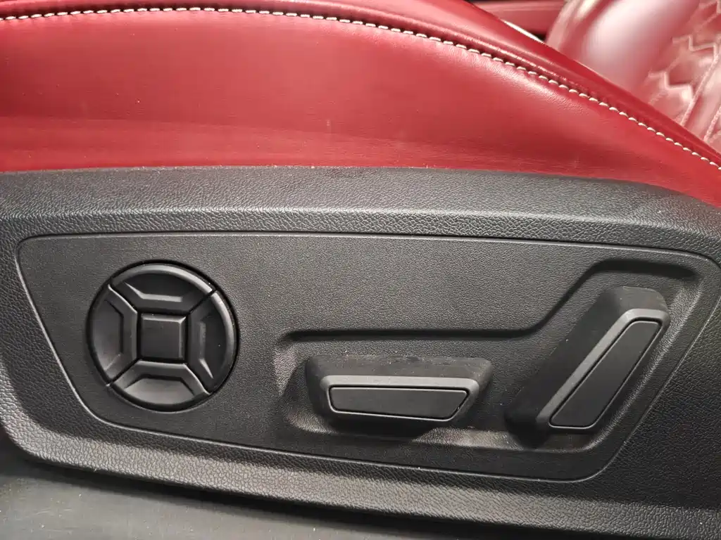 Audi A6L 2020 55 TFSI quattro exclusive dynamic model купить на сайте DeffCars