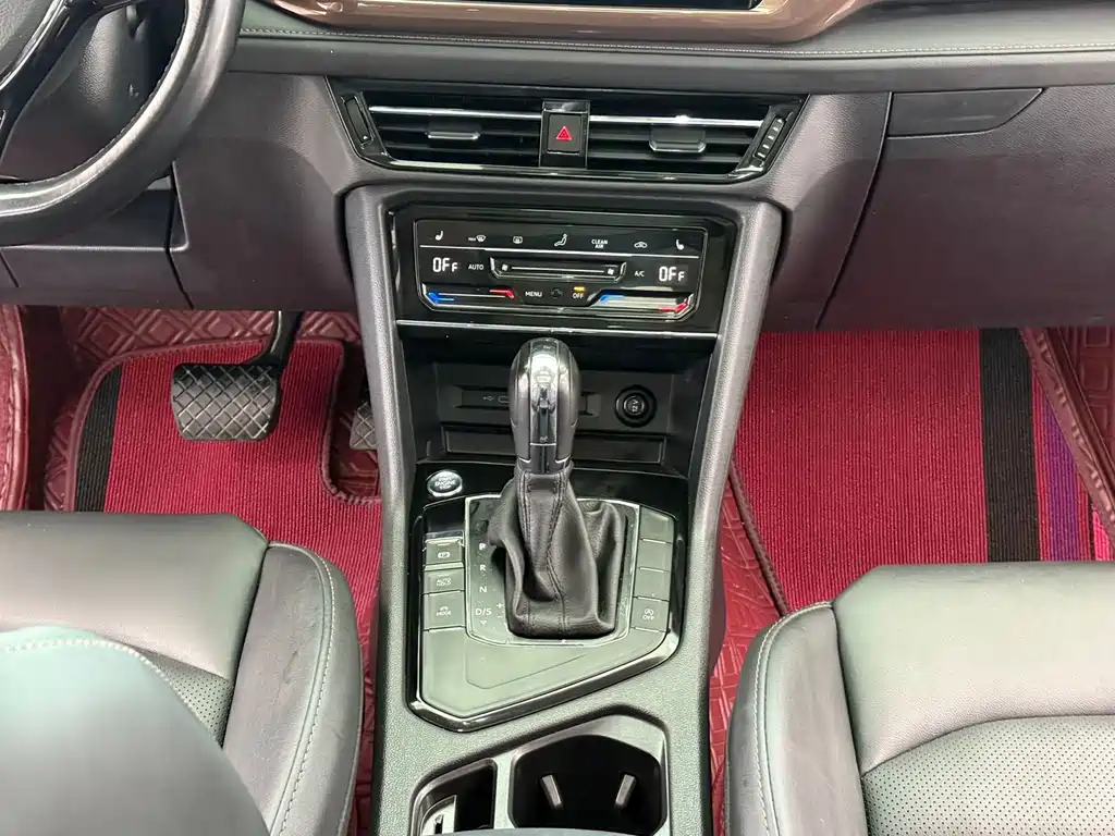 Tuyue 2022 280TSI two-wheel drive luxury version купить на сайте DeffCars