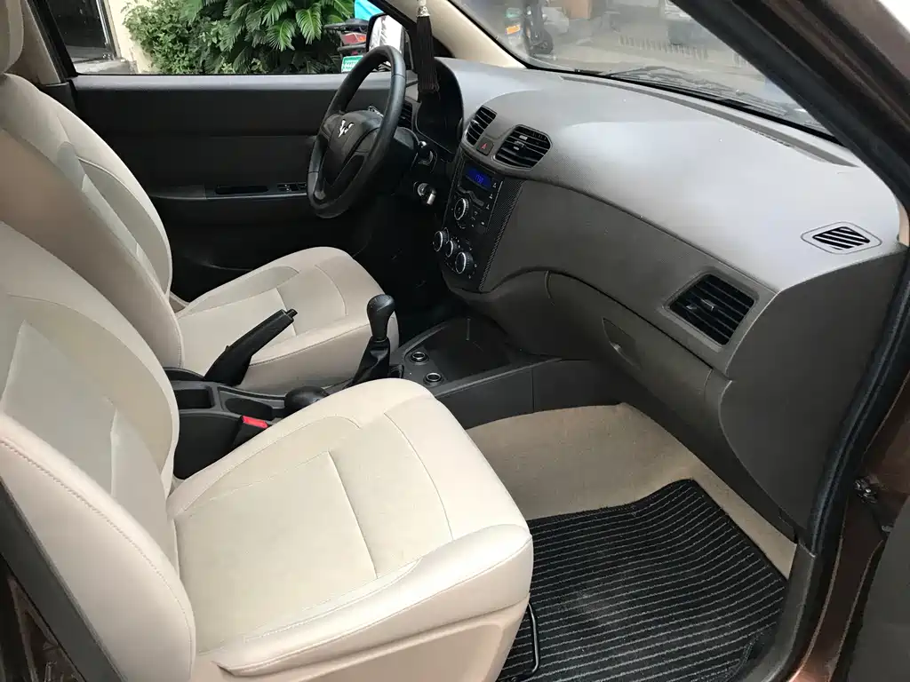 Wuling Hongguang 2020 1.2L S basic model National VI LSI купить на сайте DeffCars