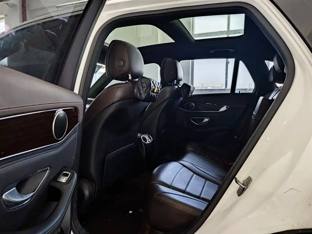 Mercedes-Benz GLC 2018 GLC 260 4MATIC luxury model купить на сайте DeffCars