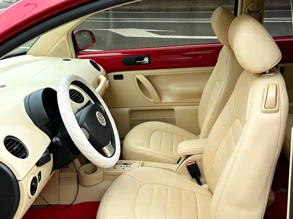 Beetle 2010 2.0 BlackOrange Comfort Edition купить на сайте DeffCars