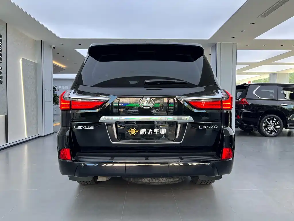 Lexus LX 2019 570 Premium Luxury Edition купить на сайте DeffCars