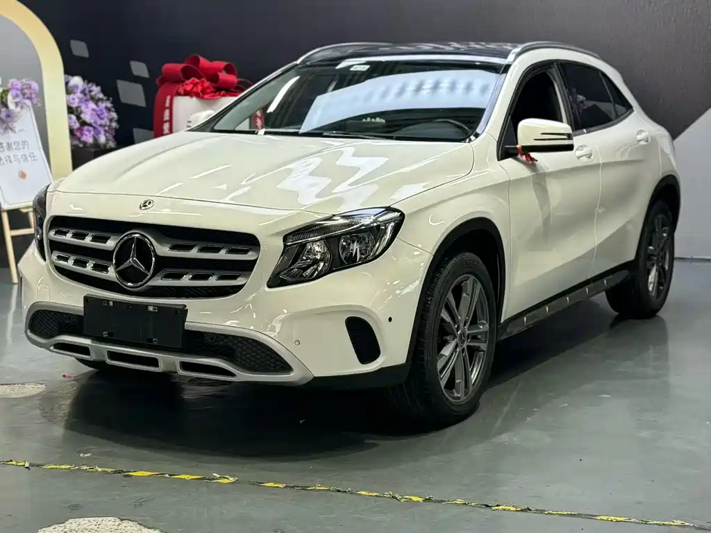 Mercedes-Benz GLA 2018 GLA 200 Dynamic купить на сайте DeffCars