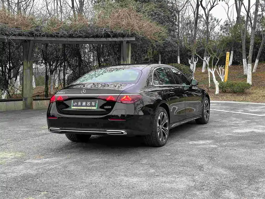 Mercedes-Benz E-Class New Energy 2024 E 350 e L plug-in hybrid sedan купить на сайте DeffCars