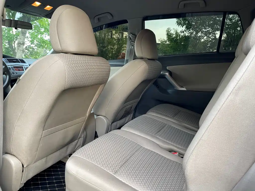 Yizhi 2012 180G CVT Comfort and Multifunctional Edition купить на сайте DeffCars