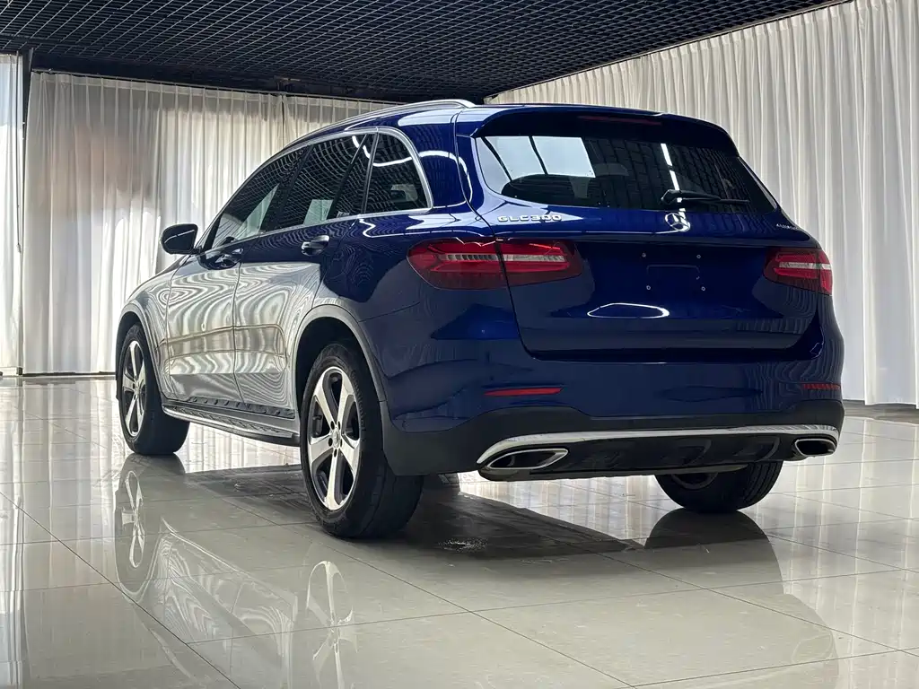 Mercedes-Benz GLC 2017 GLC 300 4MATIC Dynamic купить на сайте DeffCars