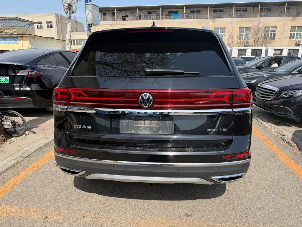 Touron 2022 330TSI two-wheel drive luxury version купить на сайте DeffCars