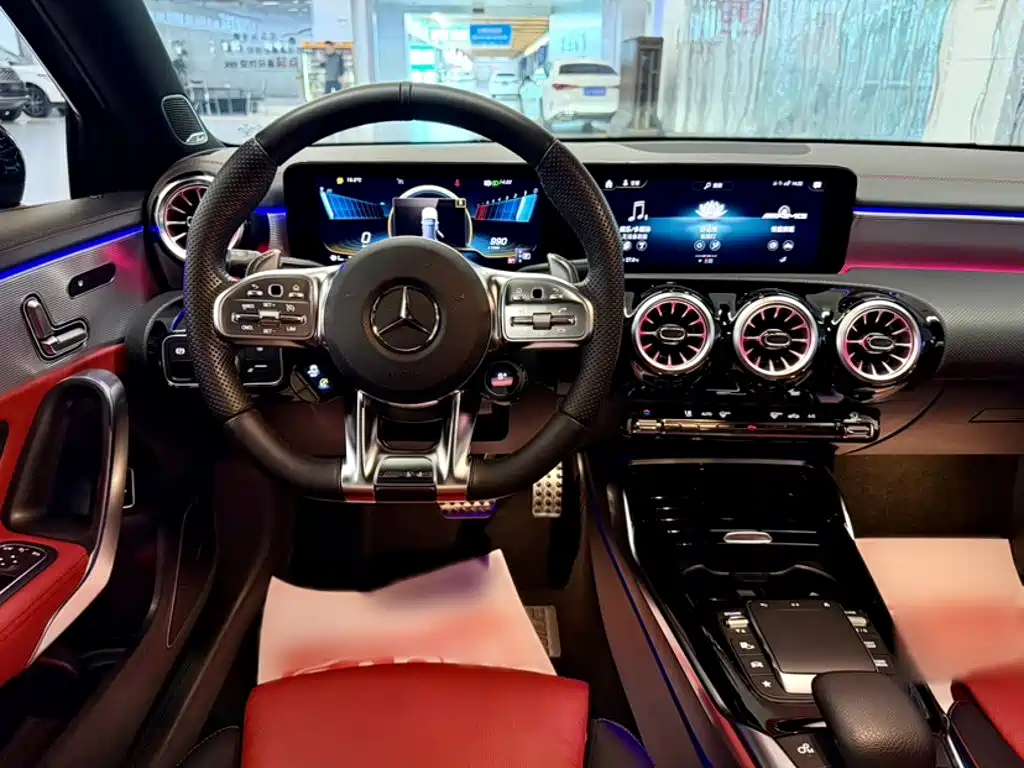 Mercedes-Benz A-Class AMG 2020 AMG A 35 L 4MATIC купить на сайте DeffCars
