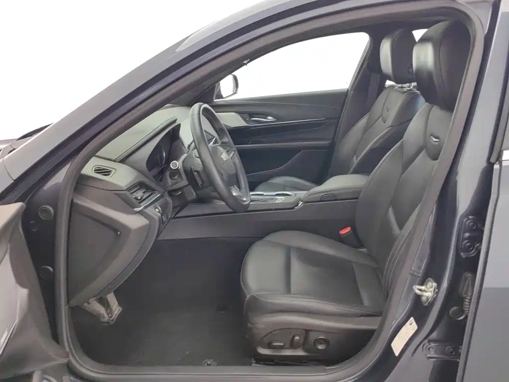 Cadillac CT4 2022 28T luxury model купить на сайте DeffCars
