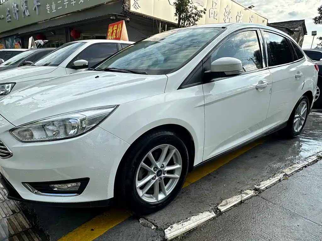 Focus 2017 sedan 1.6L automatic stylish smart mobility version купить на сайте DeffCars