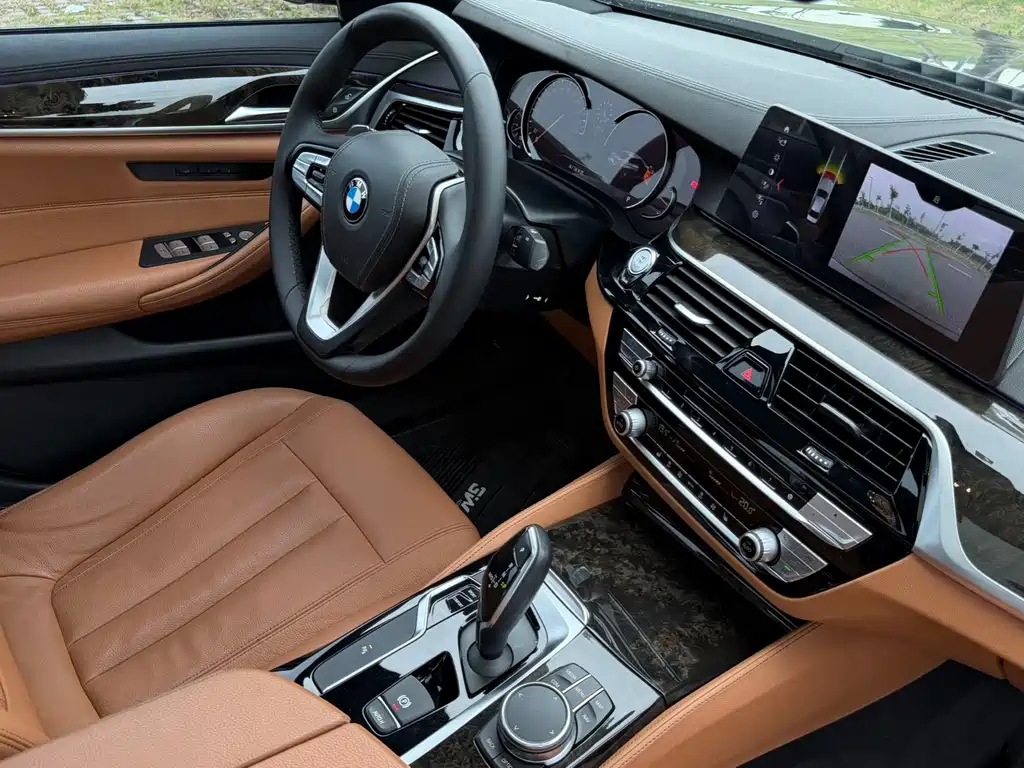 BMW 5 Series 2018 facelift 530Li leading M sports package купить на сайте DeffCars