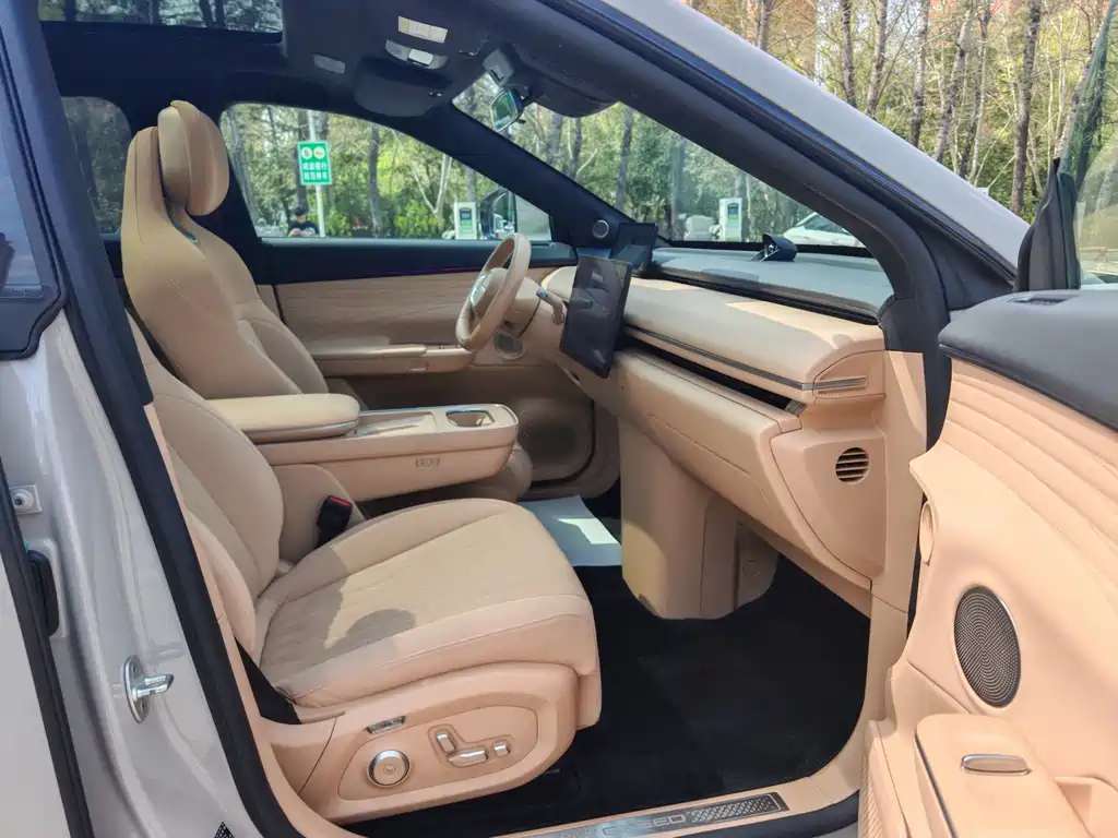 Star Era ET 2025 extended range 240 Max four-wheel drive assisted driving in urban areas купить на сайте DeffCars
