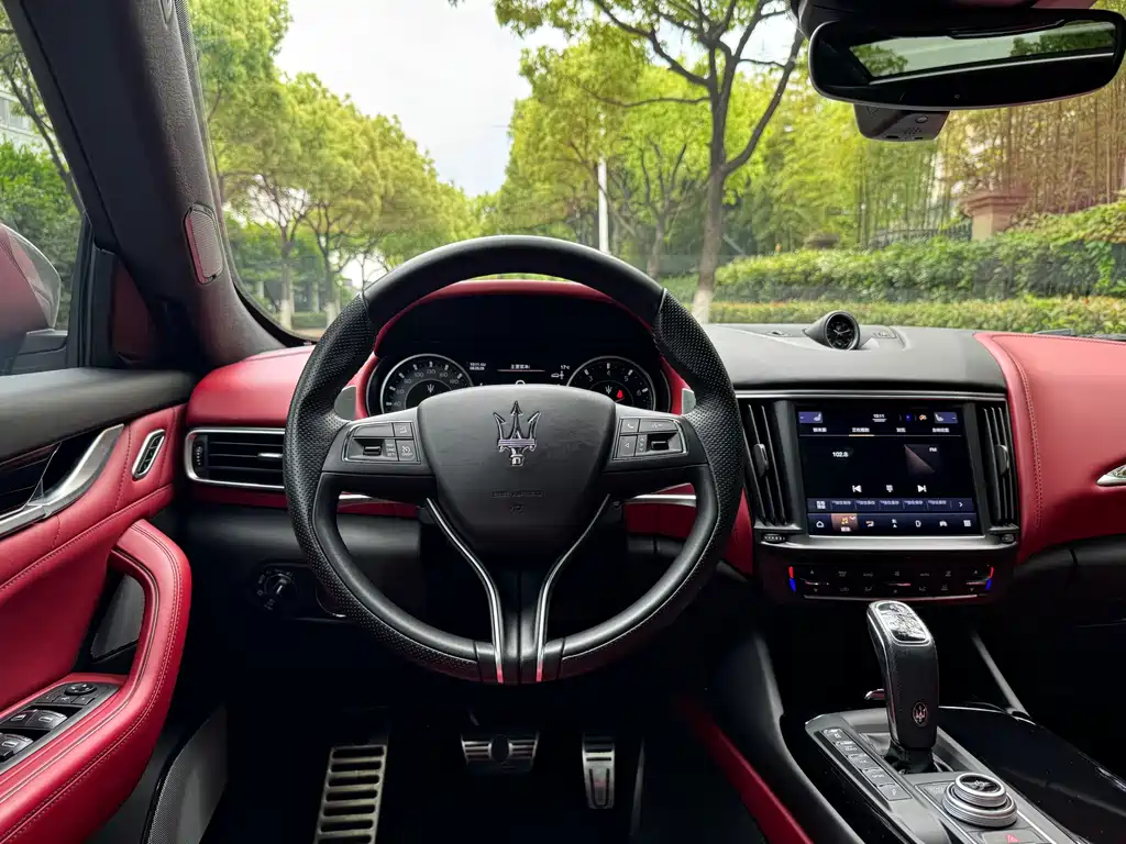 Levante 2022 3.0T Modena купить на сайте DeffCars