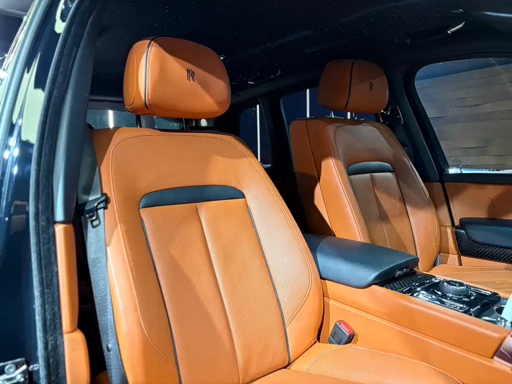 Cullinan 2018 four-seat version купить на сайте DeffCars