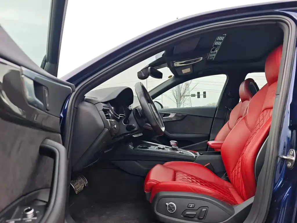 Audi S4 2018 S4 3.0TFSI купить на сайте DeffCars